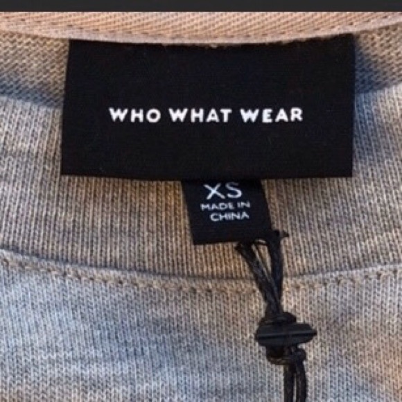 WHO WHAT WEAR | Ruffle Cuff Sweatshirt - Picture 3 of 3